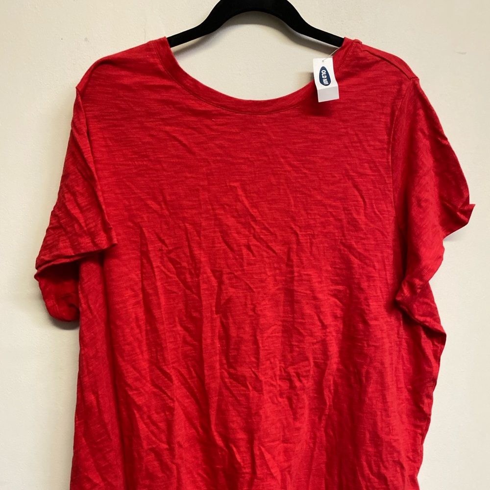 BNWT Red crew tee